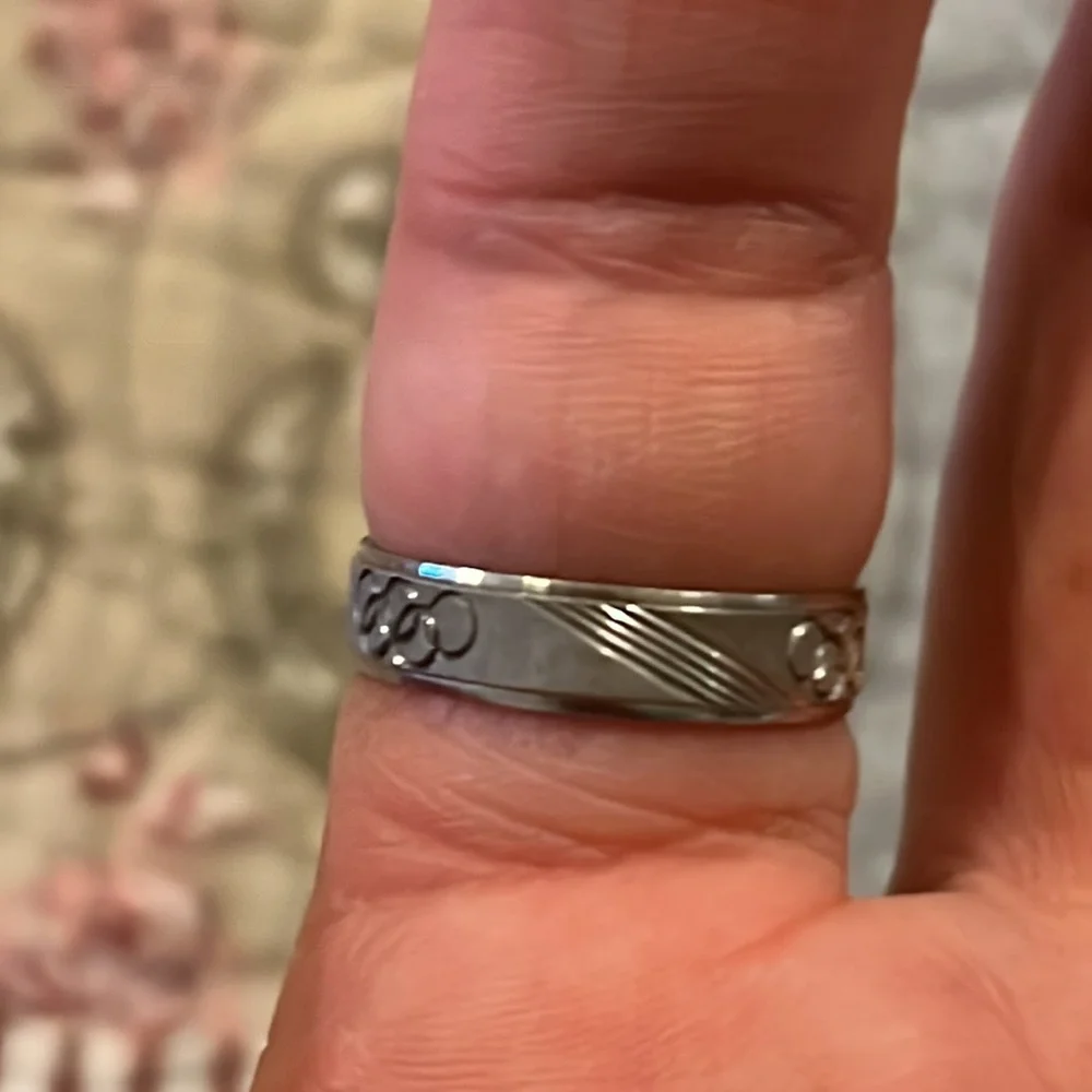 Vintage Olympics rings sterling silver ring size 8.5